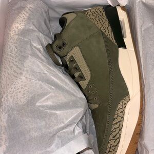 Men's Olive Green Sneakers